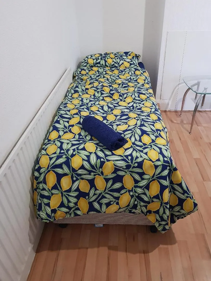 Catford Homely Home London 0*,  United Kingdom